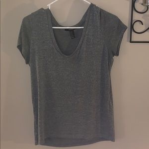 Grey t shirt
